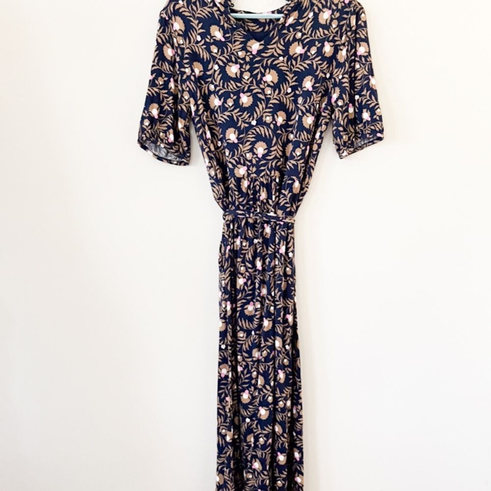 Boden Sz 6 Flora Jersey Dress Puff Sleeve Midi Modest Tie Waist Keyhole Navy - Picture 3 of 5
